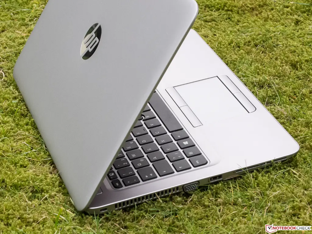 HP_EliteBook_840_G3_07_von_21.webp